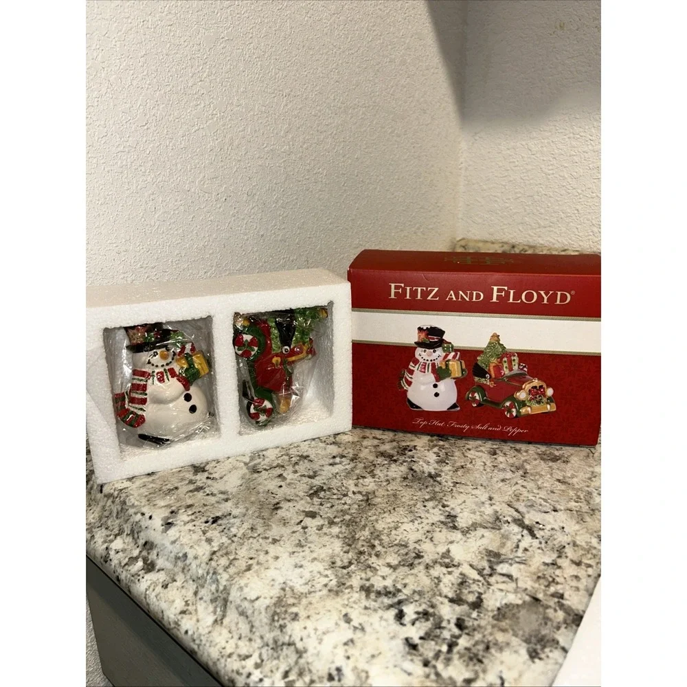 2016 Fitz And Floyd Top Hat Frosty The Snowman Salt Pepper‎ Shakers Christmas B2